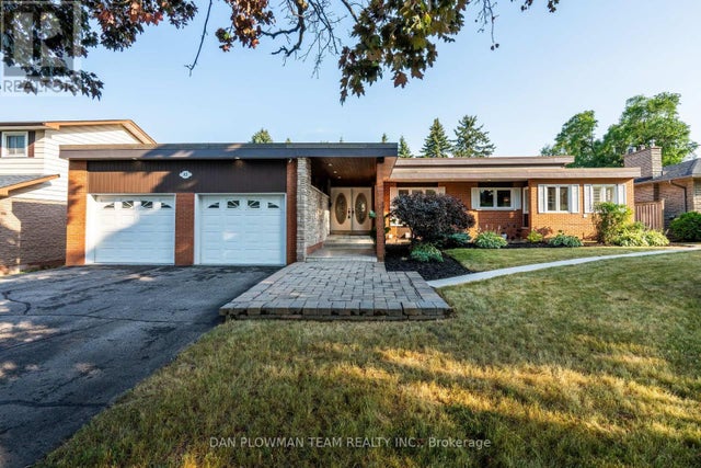 83 Sherwood Road E, Ajax (central West)