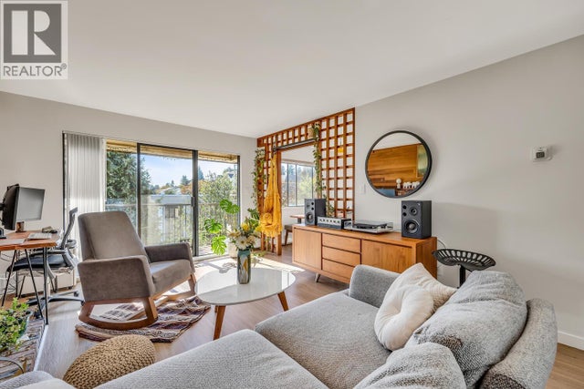 504 466 E Eighth Avenue, New Westminster