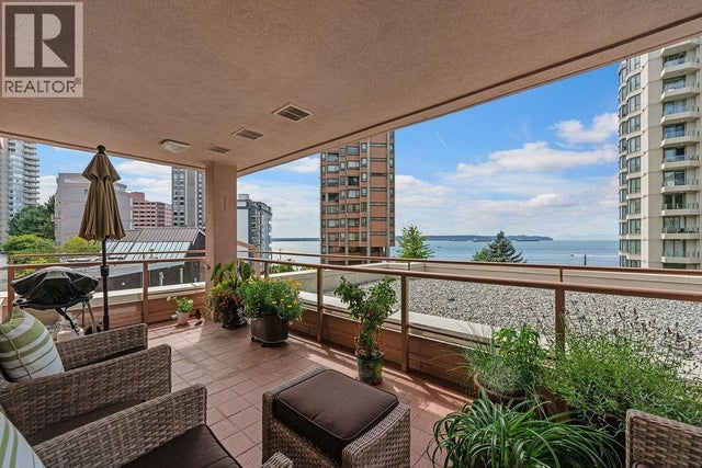 402 2271 Bellevue Avenue, West Vancouver