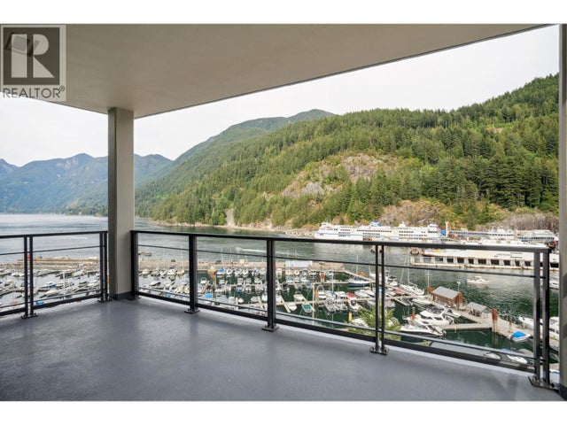 702 6707 Nelson Avenue, West Vancouver