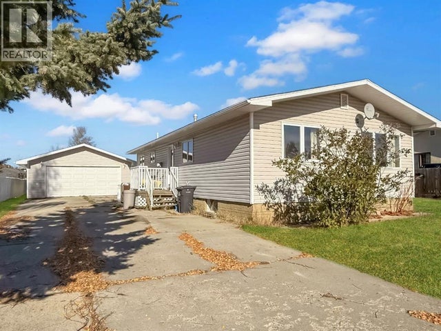 10638 99 Avenue, Grande Cache