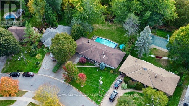 23 Burnview Crescent, Toronto (woburn)