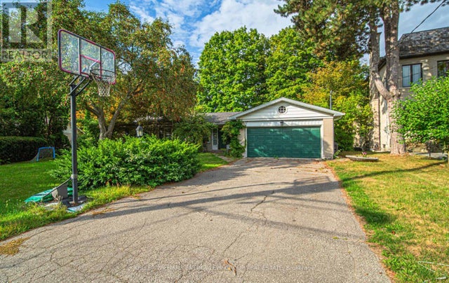 15 Artinger Court, Toronto (banbury-Don Mills)