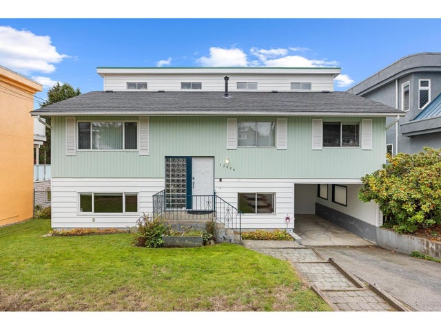 15856 Buena Vista Avenue, White Rock