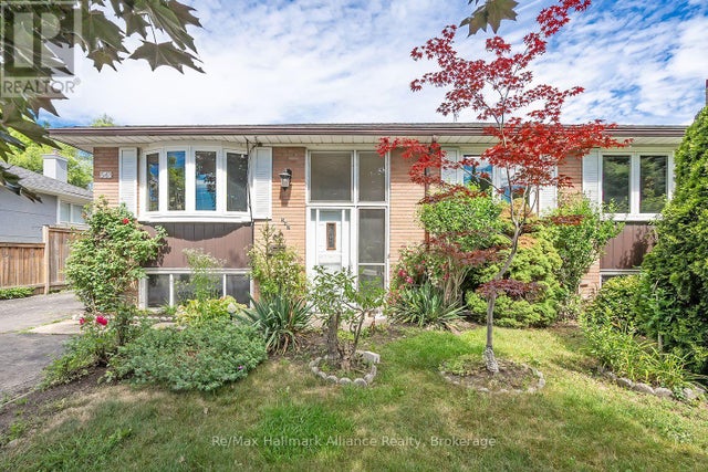 543 Pinegrove Road, Oakville (wo West)