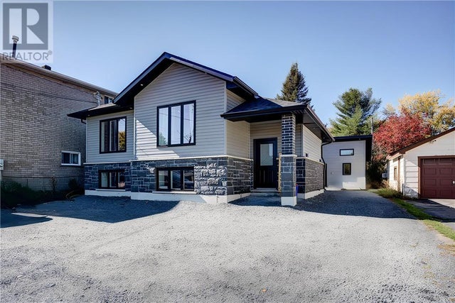 4537 Notre Dame Avenue, Hanmer