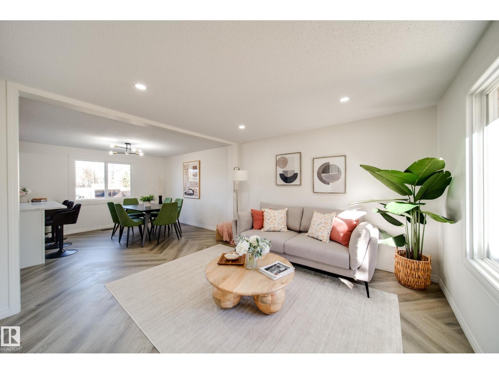 289 Ridgewood, St. Albert