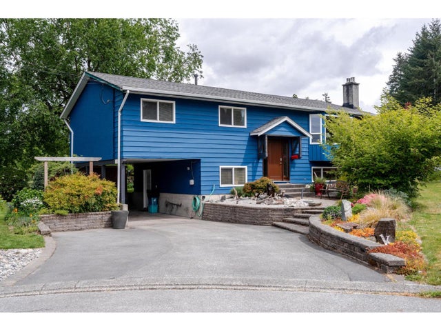 9756 Crown Crescent, Surrey