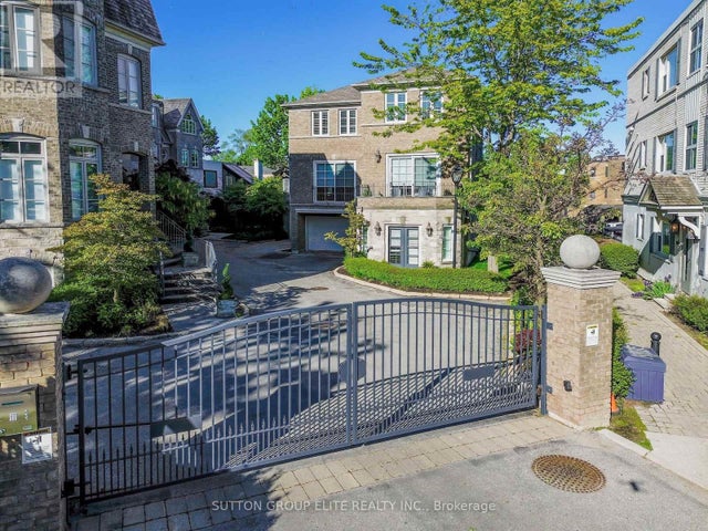 16 Nautical Lane, Toronto (mimico)