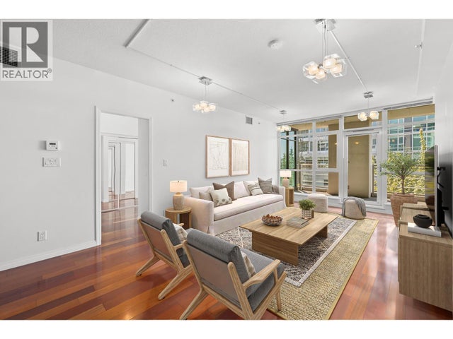 307 100 E Esplanade Avenue, North Vancouver