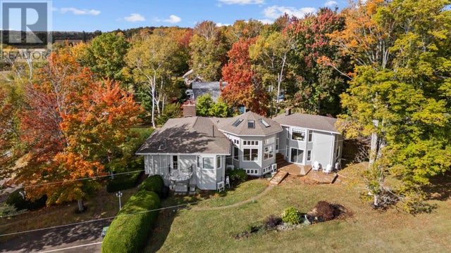 203 Ferry Road, Cornwall