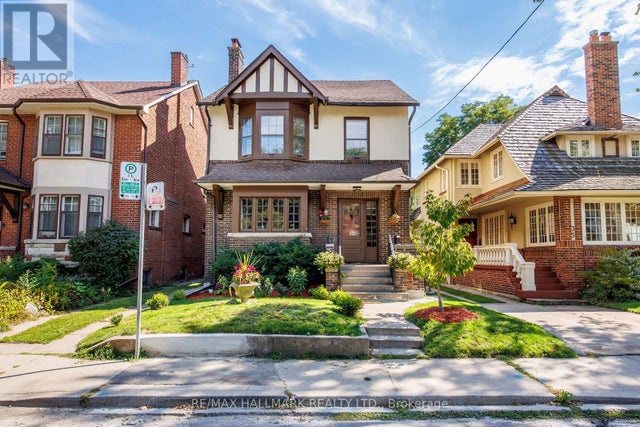 33 Austin Terrace, Toronto (casa Loma)