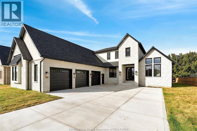 1443 Mullins Drive, Lakeshore