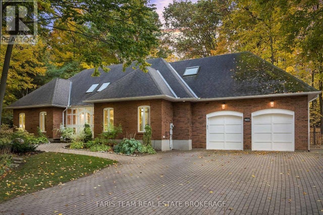 903 Victoria Street, Midland