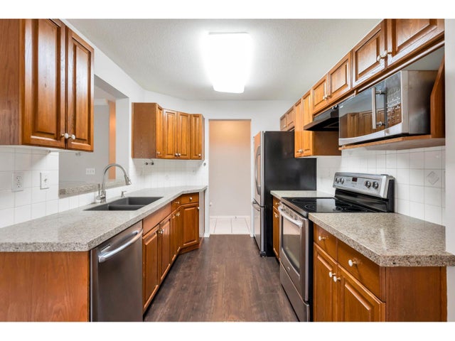 202 13870 70 Avenue, Surrey