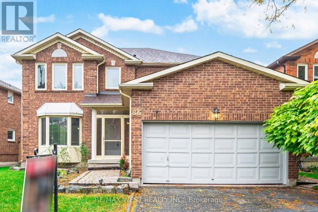 86 Dina Road, Vaughan (maple)