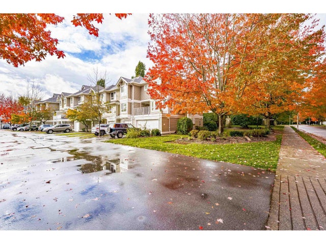 32 20890 57 Avenue, Langley