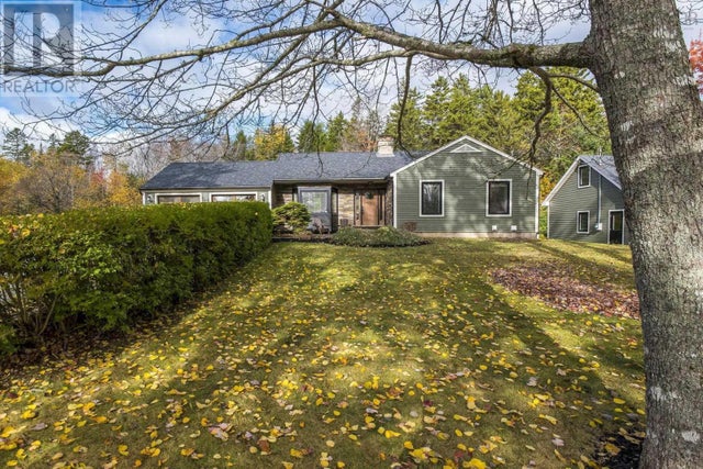 16 Canavan Drive, Lakelands