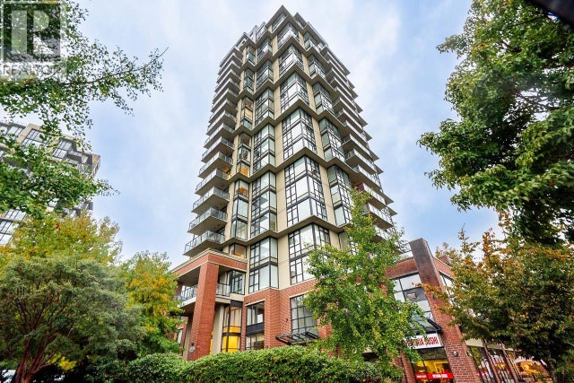 702 15 E Royal Avenue, New Westminster