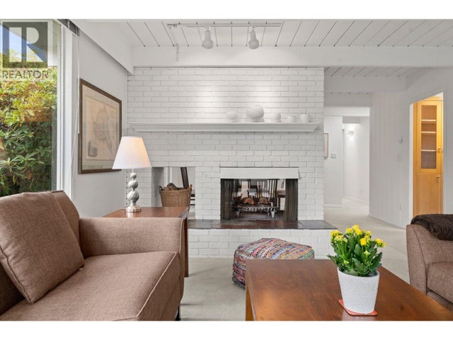 749 Winona Avenue, North Vancouver