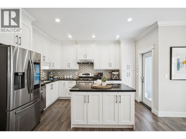 102 910 Delestre Avenue, Coquitlam