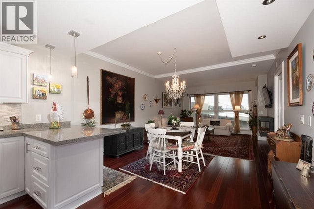 21 1180 25th Street, West Vancouver