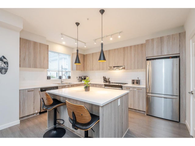 84 8335 Nelson Street, Mission