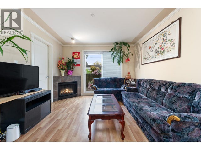 218 2265 E Hastings Street, Vancouver