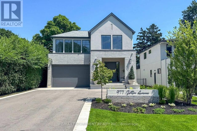 977 Gorton Avenue, Burlington (bayview)