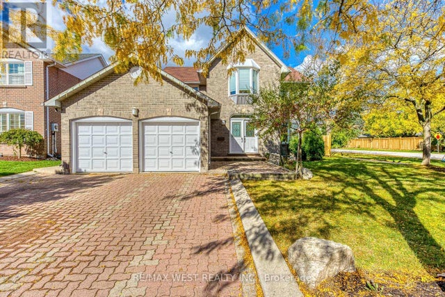 1397 Helen Court, Oakville (wo West)