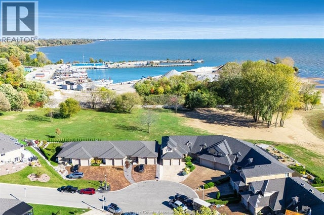 7 Mettawas Lane, Kingsville