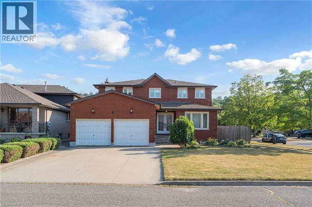 2 Vinehill Drive, Stoney Creek
