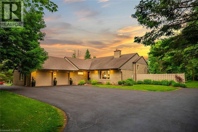 2038 15 Side Road, Milton