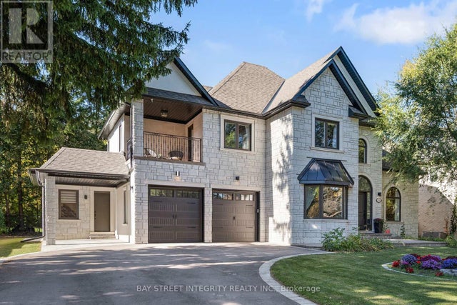 128 Park Crescent, Richmond Hill (oak Ridges Lake Wilcox)