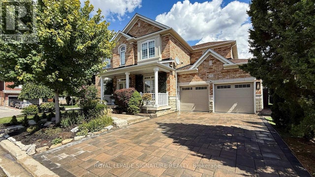 25 Sawston Circle, Brampton (fletcher's Meadow)