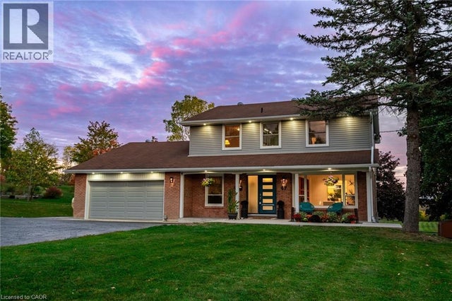 47 Valley Road, Dundas