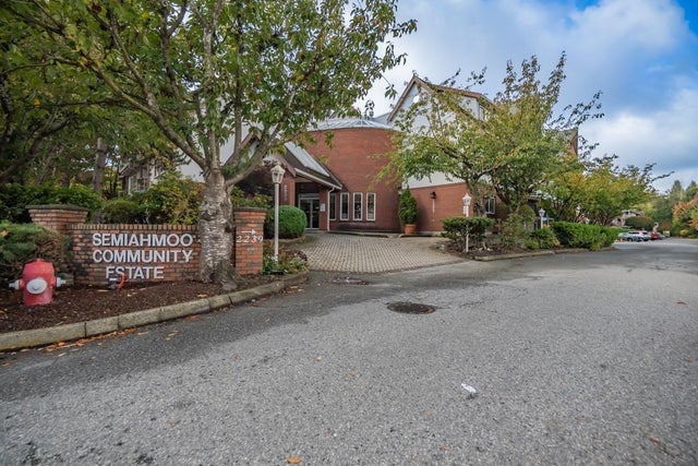 101 2229 152nd Street, Surrey