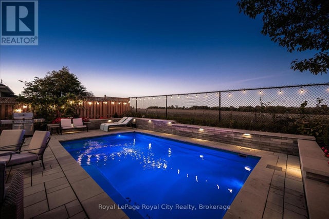 47 Norton Drive, Guelph (grange Road)