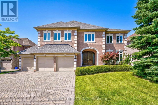 26 Clarendon Drive, Richmond Hill (bayview Hill)