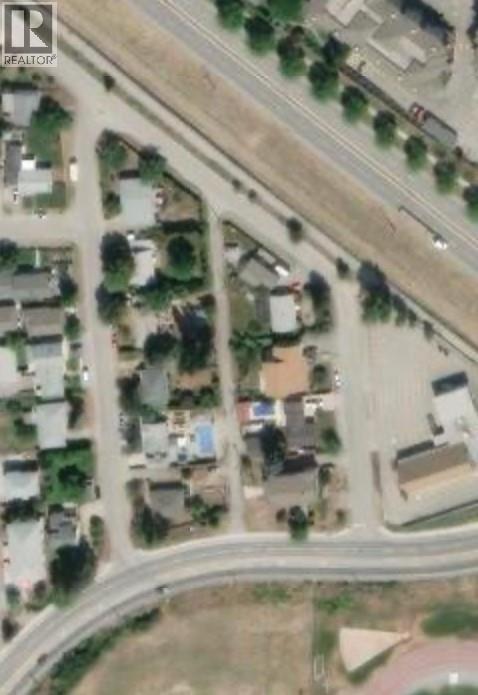 1722 Bernard Avenue, Kelowna