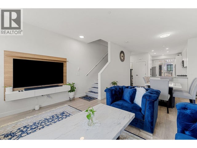 46 488 Furness Street, New Westminster