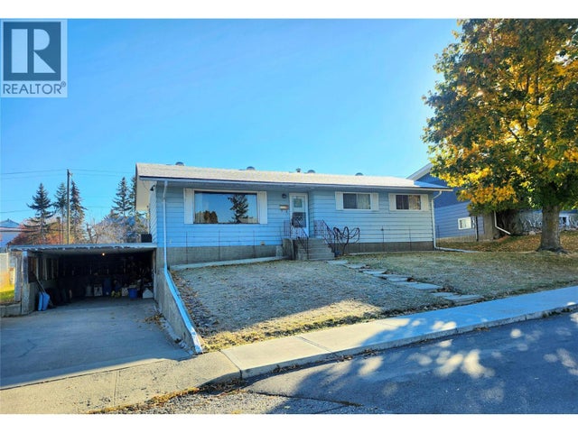 1604 3rd Avenue S, Cranbrook