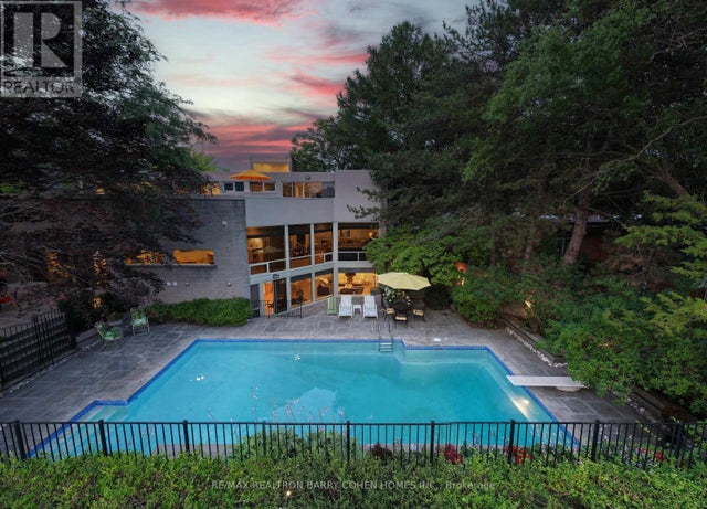 10 Penwood Crescent, Toronto (banbury-Don Mills)