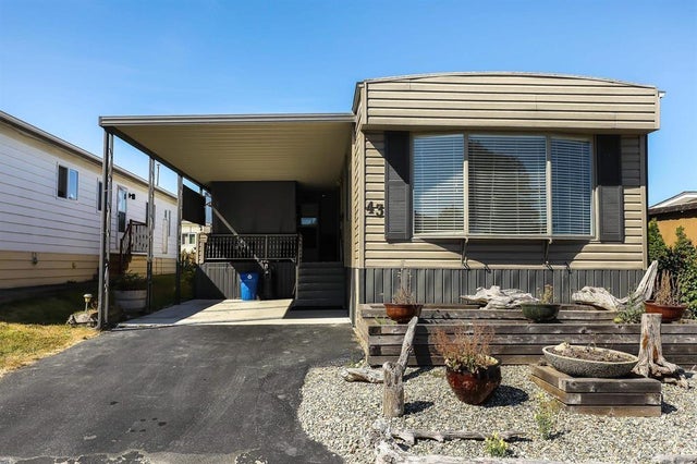 43 15875 20 Avenue, Surrey