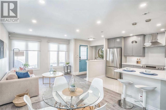 82 - 151 Townsgate Drive, Vaughan (crestwood-Springfarm-Yorkhill)