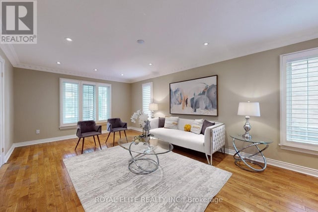 88 Millersgrove Drive, Toronto (westminster-Branson)