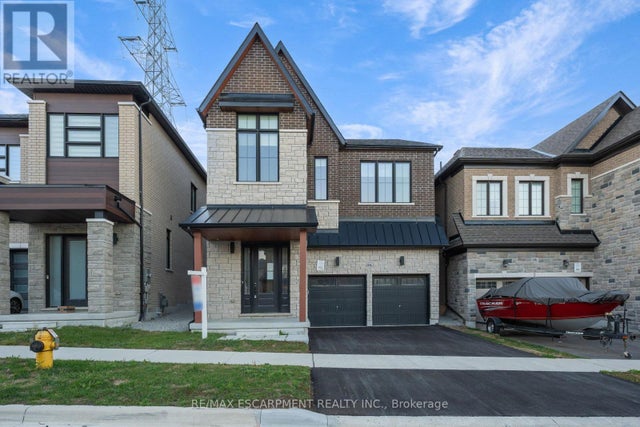 1156 Skyridge Boulevard, Pickering