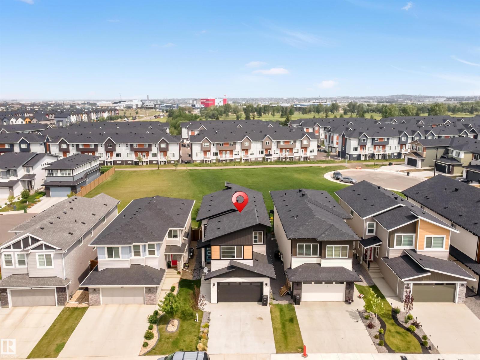 15518 13a Av Sw, Edmonton