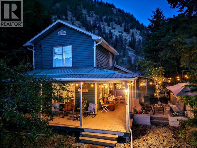 1134 Thompson Avenue, Chase