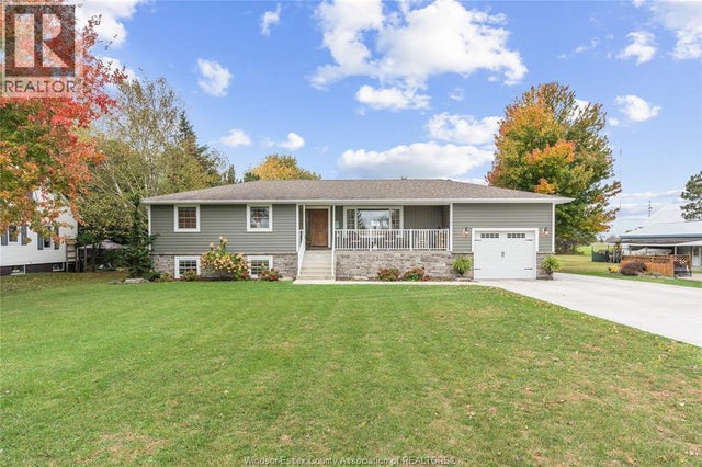 215 County Rd 34 W, Cottam